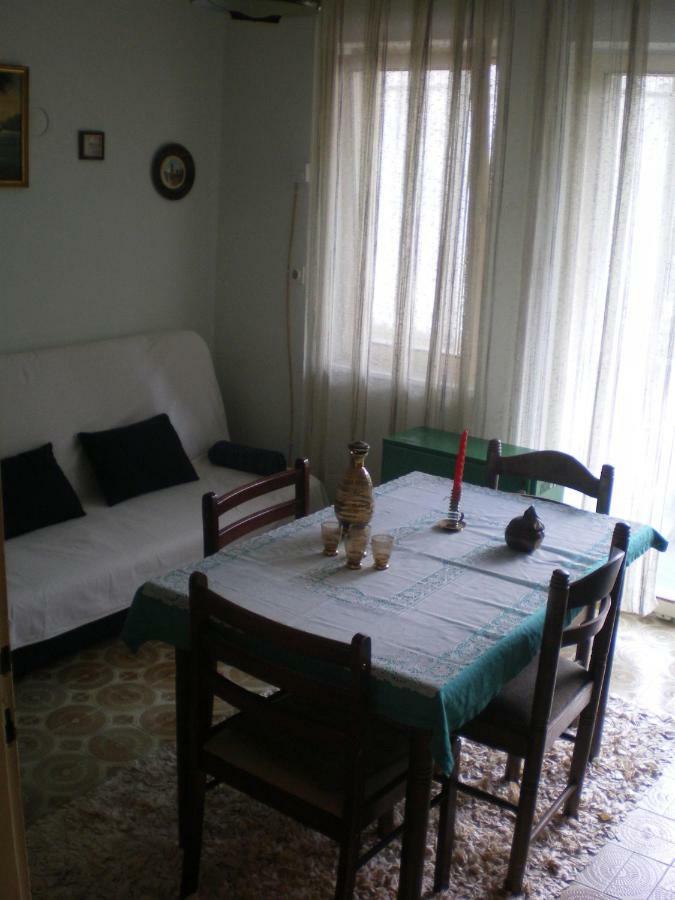 Apartment Nadia Lovran Bagian luar foto