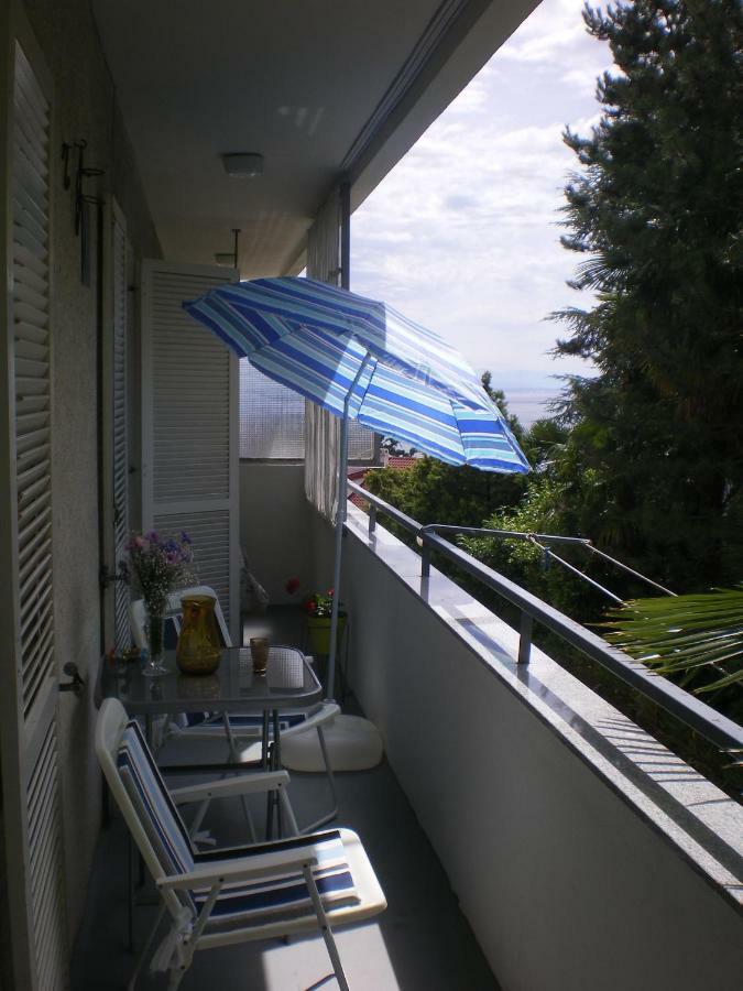 Apartment Nadia Lovran Bagian luar foto